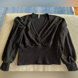 Women’s Black Crop Top thin sweater type shirt